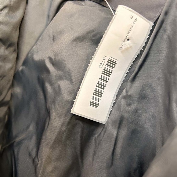 Nike ACG 3 Jacket Womens Basic Size Large Ladies Nylon Lightweight Warm - Picture 10 of 11